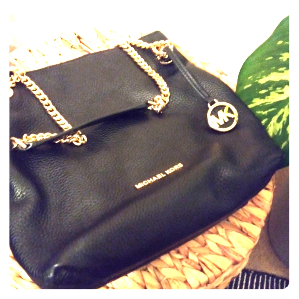 WEEKEND SALE- NWOT Michael Kors Bag